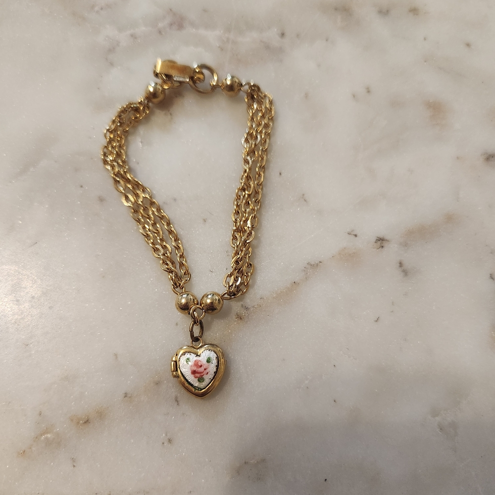 Vintage Gold Tone 3 Strand Floral Heart Locket Bracelet. Cottagecore. Delicate.